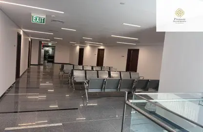 عيادة - استوديو - 4 حمامات للايجار في محور جمال عبد الناصر - التجمع الثالث - مدينة القاهرة الجديدة - القاهرة