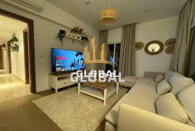 8013884 - Property Image 2