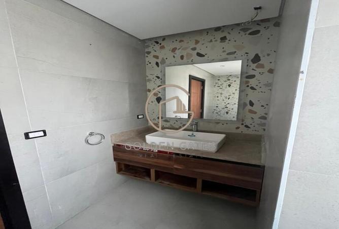 8256366 - صورة العقار 3