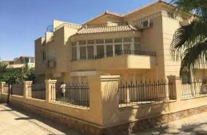 Villa - 5 Bedrooms - 4 Bathrooms for sale in Ganet Al Shorouk - 5th District - Shorouk City - Cairo
