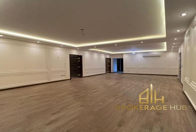 8082085 - Property Image 2