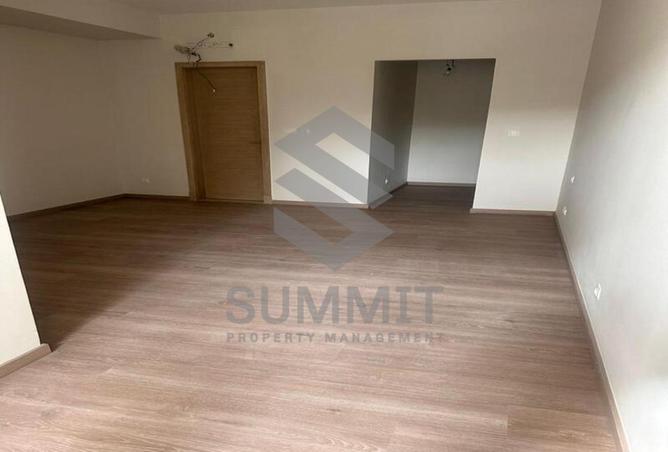 8048364 - Property Image 3