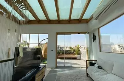 أي فيلا - 5 غرف نوم - 4 حمامات للبيع في ماونتن فيو اكتوبر بارك - الحي السادس - مدينة 6 أكتوبر - الجيزة