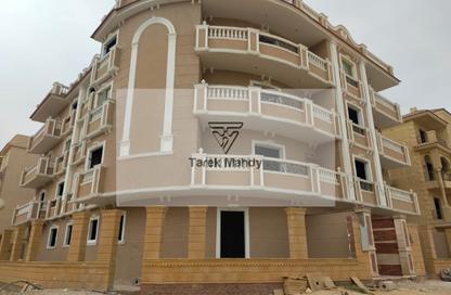 Apartment - 3 Bedrooms - 2 Bathrooms for sale in Al Khamayel city - Sheikh Zayed Compounds - Sheikh Zayed City - Giza