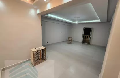 Office Space - Studio - 1 Bathroom for rent in Garden City Smouha St. - Smouha - Hay Sharq - Alexandria