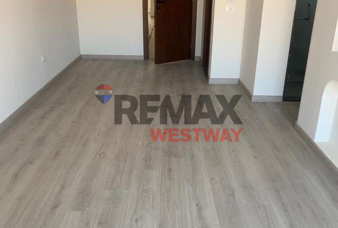 8525907 - Property Image 3