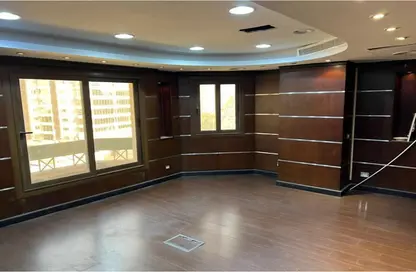 Whole Building - Studio - 1 Bathroom for rent in Mohamed Anis St. - Ard El Golf - Heliopolis - Masr El Gedida - Cairo