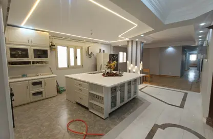 Apartment - 3 Bedrooms - 3 Bathrooms for sale in Al Orouba St. - Almazah - Heliopolis - Masr El Gedida - Cairo
