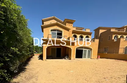 Twin House - 4 Bedrooms - 4 Bathrooms for sale in Greens - 6th District - Sheikh Zayed City - Giza