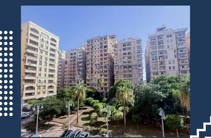 شقة - 3 غرف نوم - 2 حمامات للبيع في شارع جاردن سيتى سموحة - سموحة - حي شرق - الاسكندرية