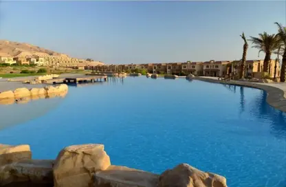 منزل مزدوج - 2 غرف نوم - 3 حمامات للبيع في تلال السخنة - العين السخنة - السويس