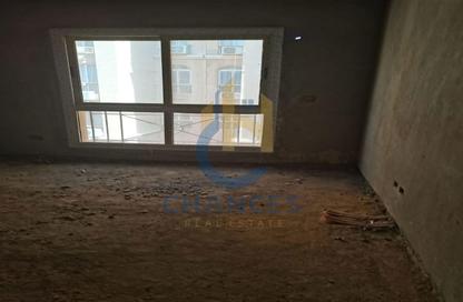 Apartment - 2 Bedrooms - 2 Bathrooms for sale in Maadi Gardens - Maadi - Hay El Maadi - Cairo