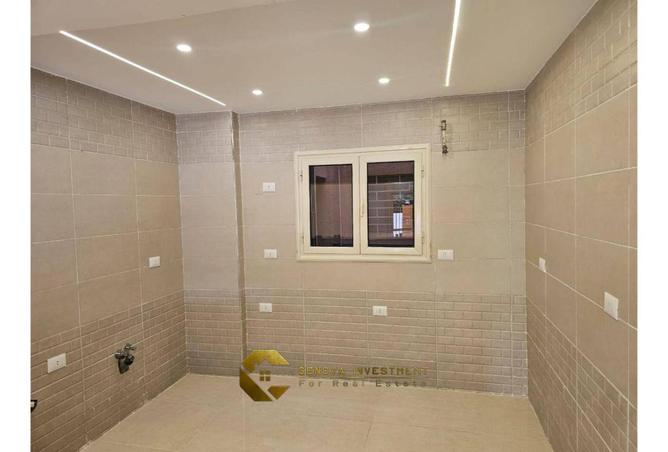 8300442 - Property Image 3