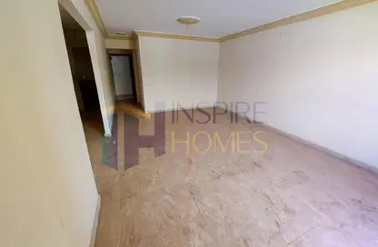 Apartment - 2 Bedrooms - 1 Bathroom for sale in Fleming - Hay Sharq - Alexandria