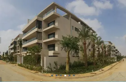 Apartment - 2 Bedrooms - 2 Bathrooms for sale in Swan Lake Residence - 5th Settlement Compounds - The 5th Settlement - New Cairo City - Cairo