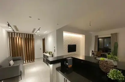 Apartment - 2 Bedrooms - 2 Bathrooms for sale in Fifth Square - The 5th Settlement - New Cairo City - Cairo