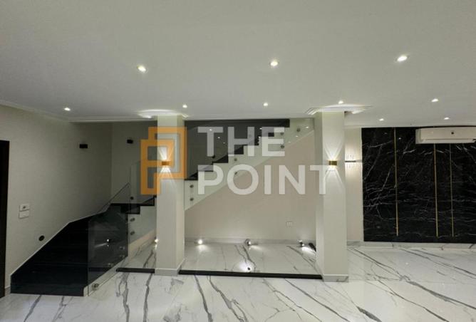 8241516 - Property Image 2