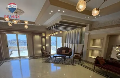 Penthouse - 3 Bedrooms - 3 Bathrooms for sale in Ahmed Fakhry St. - 6th Zone - Nasr City - Cairo