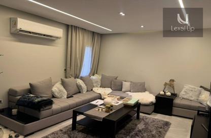 Apartment - 3 Bedrooms - 2 Bathrooms for sale in Stone Residence - 5th Settlement Compounds - The 5th Settlement - New Cairo City - Cairo
