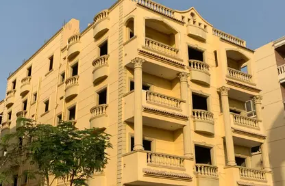 Apartment - 3 Bedrooms - 2 Bathrooms for sale in District 300 - Northern Expansions - 6 October City - Giza