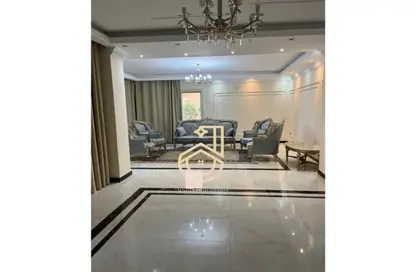تاون هاوس - 5 غرف نوم - 5 حمامات للبيع في الشروق سبرنجز - كمبوندات الشروق - مدينة الشروق - القاهرة