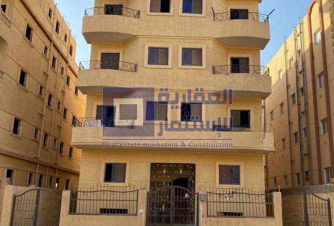 8492100 - Property Image 2