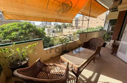 شقة - 4 غرف نوم - 2 حمامات للايجار في شارع محمد مرعشلي - الزمالك - القاهرة