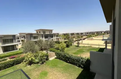 Villa - 4 Bedrooms - 4 Bathrooms for sale in Swan Lake Residence - 5th Settlement Compounds - The 5th Settlement - New Cairo City - Cairo