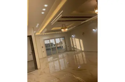 Apartment - 3 Bedrooms - 2 Bathrooms for rent in North Lotus - El Lotus - New Cairo City - Cairo