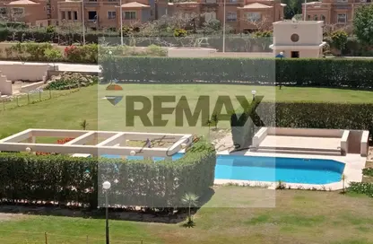 بناية كاملة - 8 غرف نوم - 8 حمامات للايجار في توب فيو - امتداد المستثمرين الشمالية - مدينة القاهرة الجديدة - القاهرة