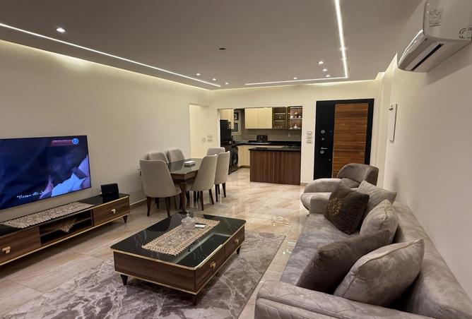 8233617 - Property Main Image