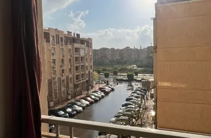 Apartment - 2 Bedrooms - 2 Bathrooms for sale in Madinaty - Cairo