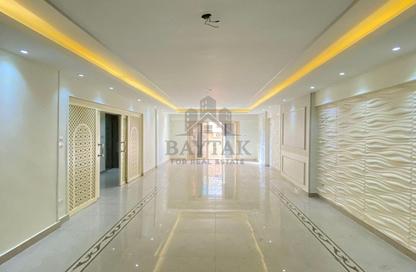 Apartment - 3 Bedrooms - 2 Bathrooms for sale in Al Shaheed Galal El Desouky St. - Waboor Elmayah - Hay Wasat - Alexandria