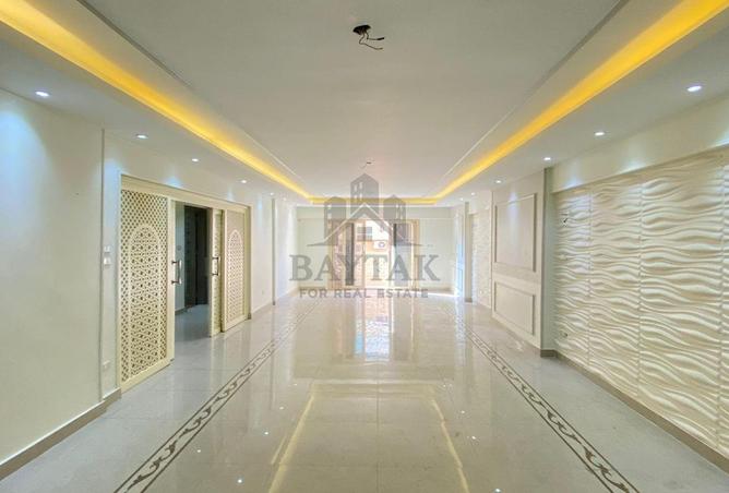 8223332 - Property Main Image