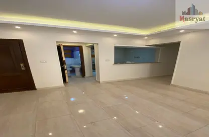 Apartment - 3 Bedrooms - 2 Bathrooms for rent in Zizinia St. - South Investors Area - New Cairo City - Cairo