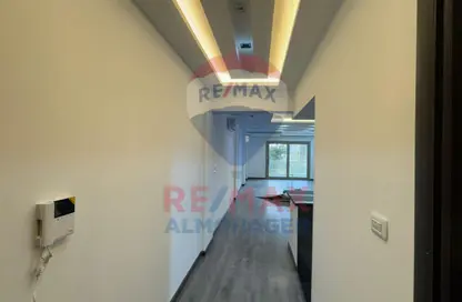 Apartment - 3 Bedrooms - 3 Bathrooms for rent in Galleria Moon Valley - South Investors Area - New Cairo City - Cairo Apartment - 3 Bedrooms - 3 Bathrooms for rent in Galleria Moon Valley - South Investors Area - New Cairo City - Cairo