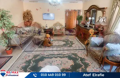 شقة - 2 غرف نوم - 1 حمام للبيع في شارع المعسكر الرومانى - رشدي - حي شرق - الاسكندرية