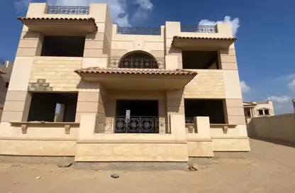 فيلا - 6 غرف نوم - 5 حمامات للبيع في رويال سيتي - كمبوندات الشيخ زايد - الشيخ زايد - الجيزة