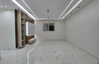 شقة - 3 غرف نوم - 2 حمامات للبيع في البوابة الرابعة القديمة - حورس - حدائق الاهرام - الجيزة