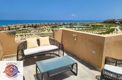 (بنتهاوس  (روف - 3 غرف نوم - 3 حمامات للايجار في تلال العلمين - سيدي عبد الرحمن - الساحل الشمالي