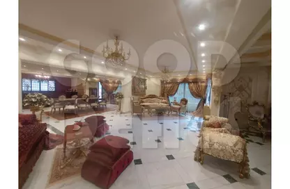 Apartment - 4 Bedrooms - 3 Bathrooms for sale in Ard El Golf - Heliopolis - Masr El Gedida - Cairo