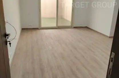 شقة - 3 غرف نوم - 3 حمامات للايجار في امتداد غرب جولف - كمبوندات القطامية - القطامية - مدينة القاهرة الجديدة - القاهرة