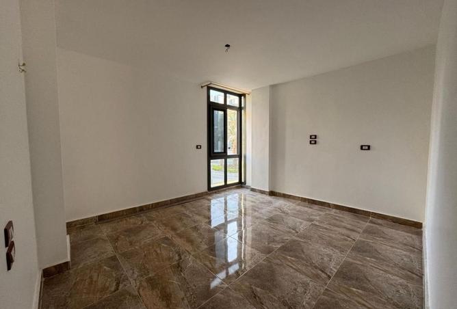 8218705 - Property Image 2