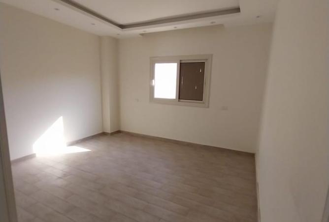 7913957 - صورة العقار 3