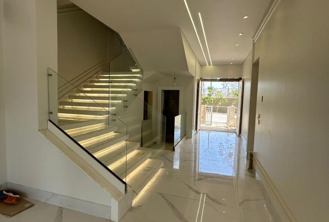 8163907 - Property Image 2