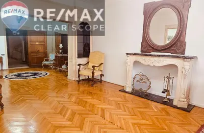 شقة - 3 غرف نوم - 3 حمامات للايجار في الزمالك - القاهرة