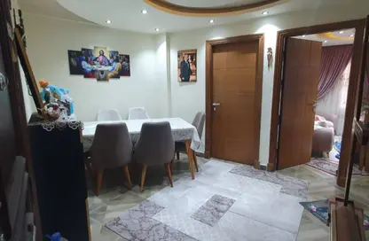 Apartment - 3 Bedrooms - 1 Bathroom for sale in Moharam Bek St. - Moharam Bek - Hay Wasat - Alexandria