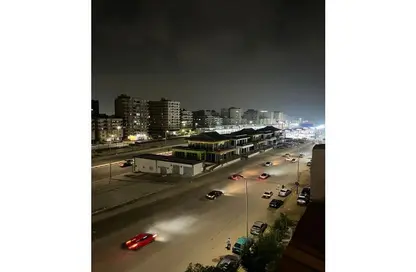 Apartment - 4 Bedrooms - 2 Bathrooms for sale in Nasr City - Cairo