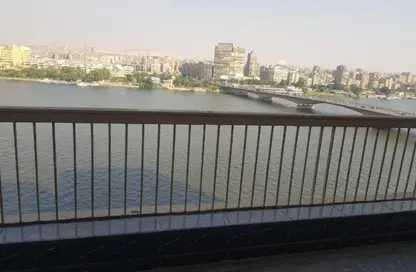 شقة - 3 غرف نوم - 2 حمامات للبيع في شارع النيل - الدقي - الجيزة