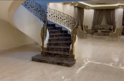Villa - 4 Bedrooms - 2 Bathrooms for sale in Touristic Zone - Al Motamayez District - 6 October City - Giza